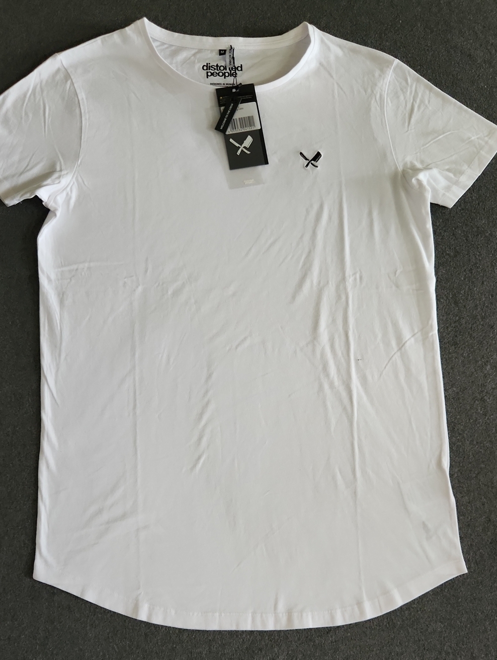 Distorted People Embroidered Crew Neck White Short Sleeve Tee Men's M Streetwear